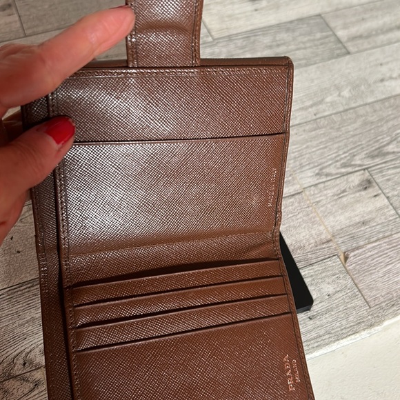 Prada chocolate brown leather wallet EUC - Picture 8 of 9